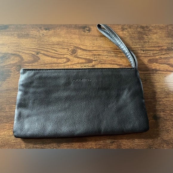 Steve Madden black leather clutch wristlet with metal accents - Picture 2 of 9